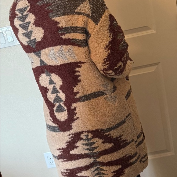 Cozy Patterned Open-Front Sweater - Picture 2 of 2